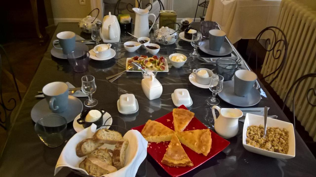 Chambres et table L' échappée Bouvesse-Quirieu Extérieur photo