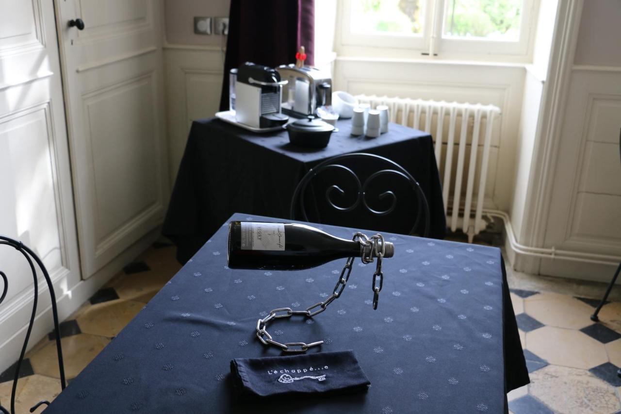 Chambres et table L' échappée Bouvesse-Quirieu Extérieur photo